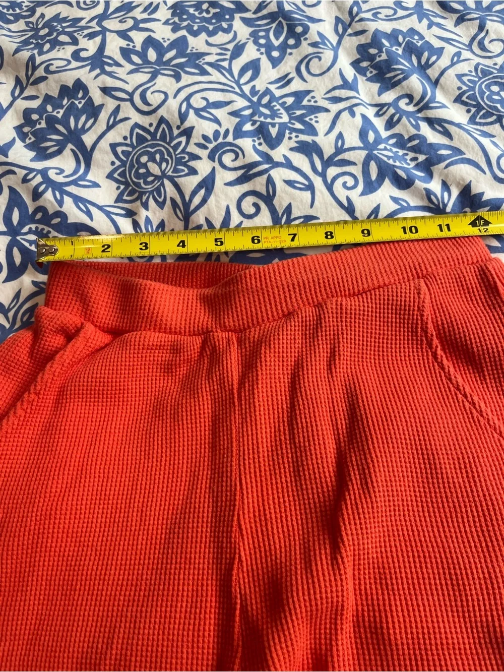 KUL Women's Orange Waffle Knit Knit Shorts - XS